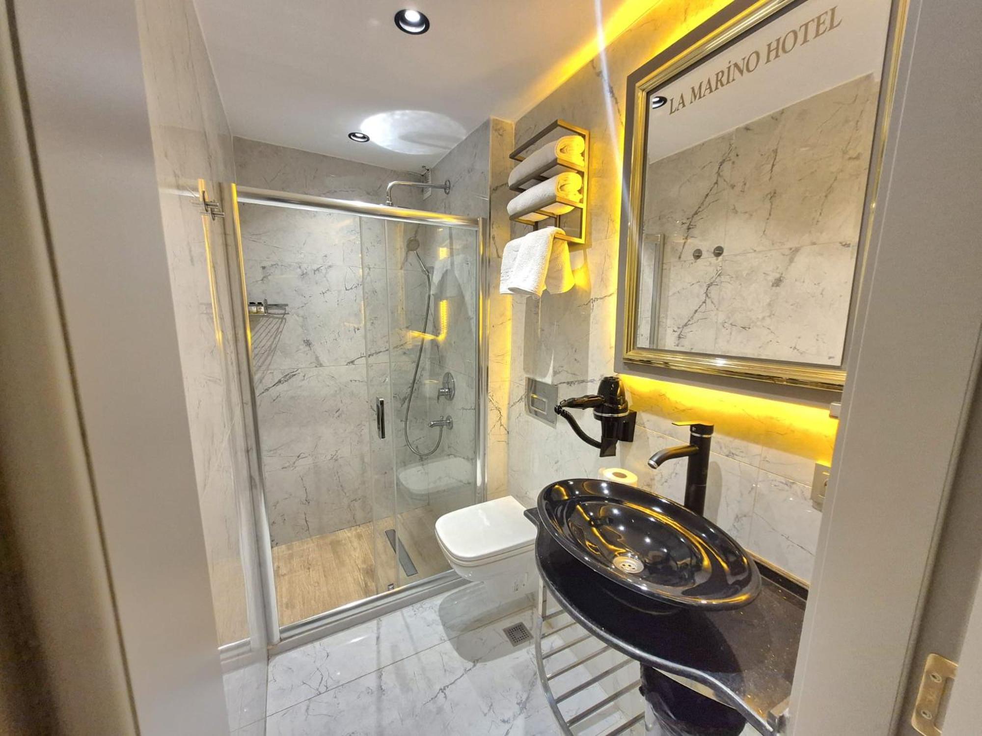 Taksim La Marino Hotel Istanbul Exterior foto
